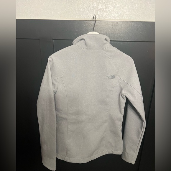 The North Face size small - Picture 4 of 5